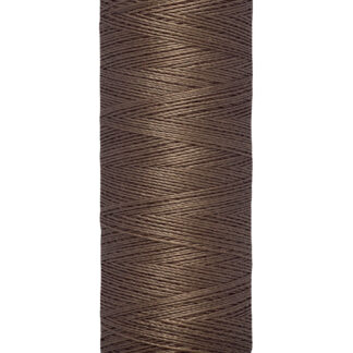 Gutermann Polyestertråd 672, 200m